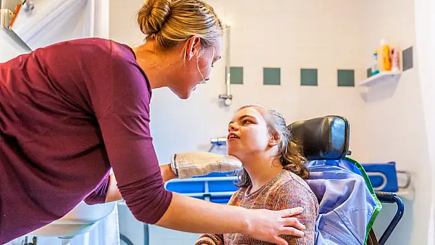 Evde Bakım Maaşı Sahipleri Dikkat! Eylül Ödemeleri Başladı mı? İşte Güncel Durum ve Sorgulama Yolları