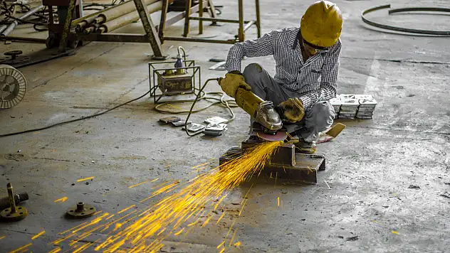 TÜHİS'ten Yüzde 24'lük İlk Altı Ay Zam Teklifi!
