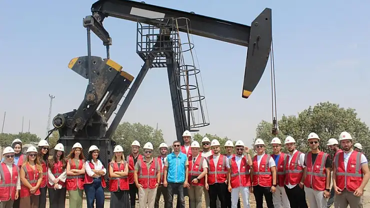 Bakanlık ve TPAO İş Birliğiyle Gençlere Enerji Keşif Programı Başlatıldı