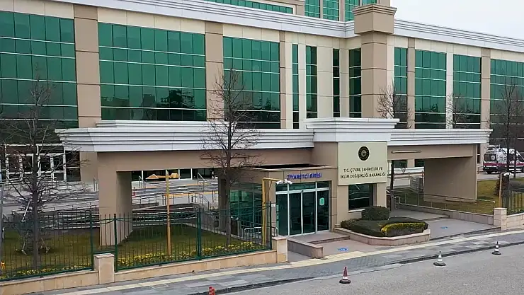 Kimya Sektörüne Yeni Soluk: Türkiye'ye Özgü KKDİK Modeliyle Güvenli ve Sürdürülebilir Yönetim