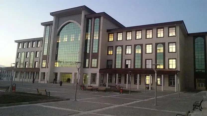 Bayburt Üniversitesi, 3 Büro Personeli Alacak